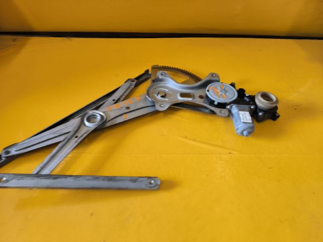 bontott TOYOTA COROLLA VERSO Jobb első Ablakemelő Szerkezet (Elektromos)