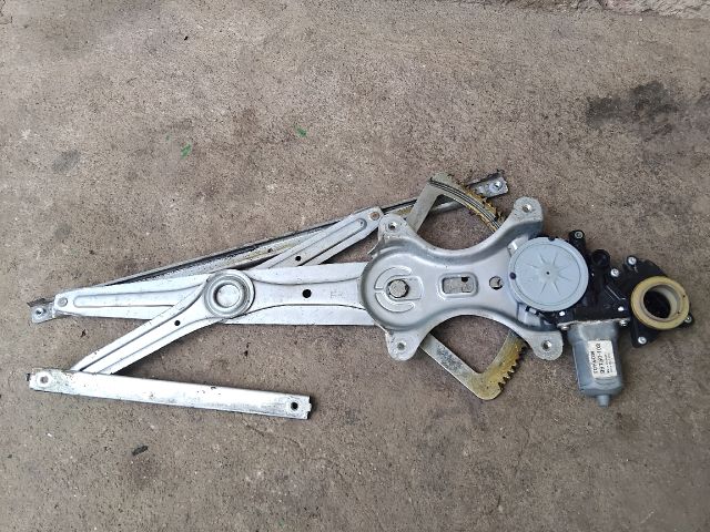 bontott TOYOTA COROLLA VERSO Jobb első Ablakemelő Szerkezet (Elektromos)