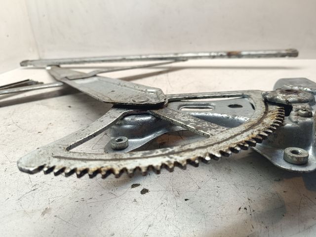 bontott TOYOTA COROLLA VERSO Jobb első Ablakemelő Szerkezet (Elektromos)