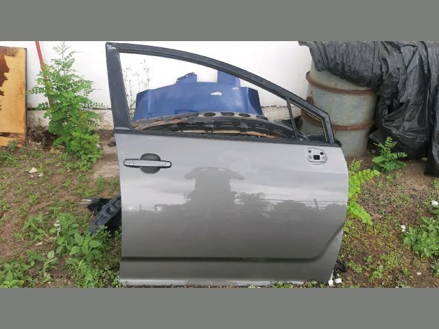 bontott TOYOTA COROLLA VERSO Jobb első Ajtó (Üres lemez)