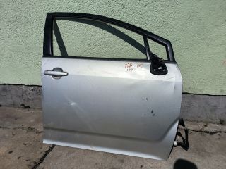 bontott TOYOTA COROLLA VERSO Jobb első Ajtó (Üres lemez)