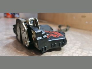 bontott TOYOTA COROLLA VERSO Jobb első Ajtózár