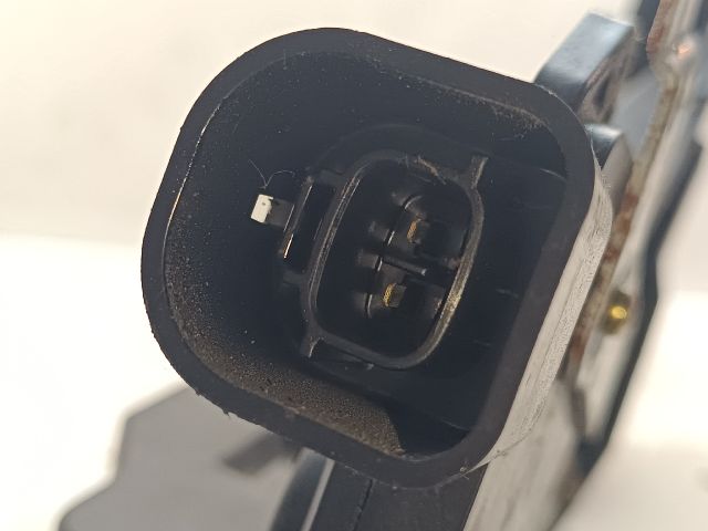 bontott TOYOTA COROLLA VERSO Jobb első Ajtózár