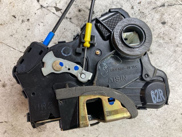 bontott TOYOTA COROLLA VERSO Jobb első Ajtózár