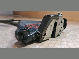 bontott TOYOTA COROLLA VERSO Jobb első Ajtózár