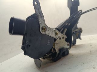 bontott TOYOTA COROLLA VERSO Jobb első Ajtózár