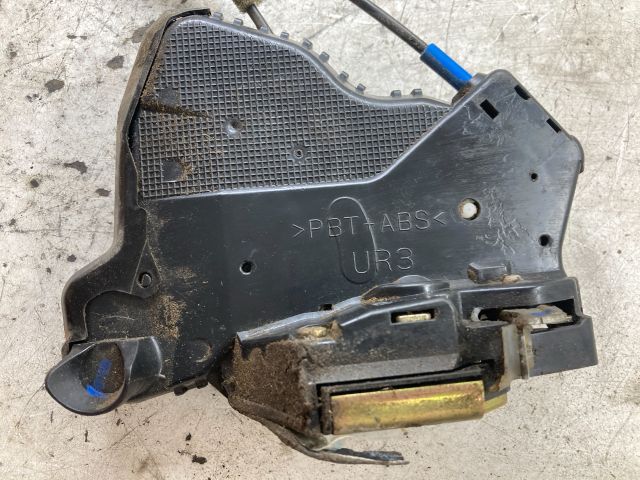 bontott TOYOTA COROLLA VERSO Jobb első Ajtózár