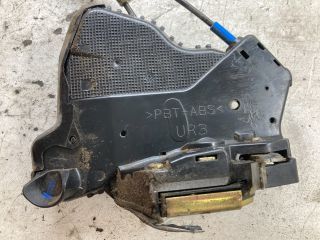 bontott TOYOTA COROLLA VERSO Jobb első Ajtózár