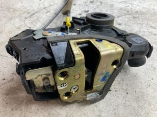 bontott TOYOTA COROLLA VERSO Jobb első Ajtózár