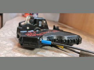 bontott TOYOTA COROLLA VERSO Jobb első Ajtózár