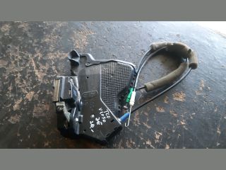 bontott TOYOTA COROLLA VERSO Jobb első Ajtózár