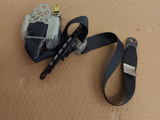 bontott TOYOTA COROLLA VERSO Jobb első Biztonsági Öv