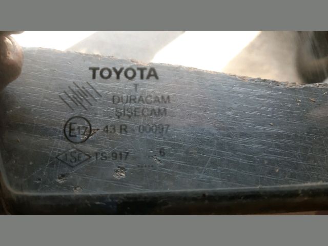 bontott TOYOTA COROLLA VERSO Jobb első Fixüveg (Ajtóban)