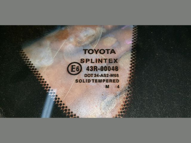 bontott TOYOTA COROLLA VERSO Jobb első Fixüveg (Ajtóban)