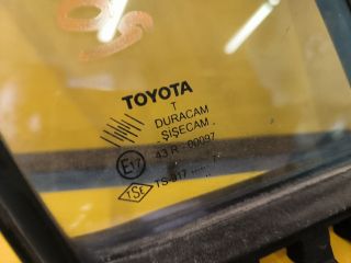 bontott TOYOTA COROLLA VERSO Jobb első Fixüveg (Ajtóban)