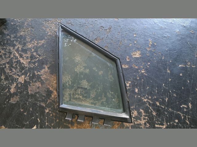 bontott TOYOTA COROLLA VERSO Jobb első Fixüveg (Ajtóban)