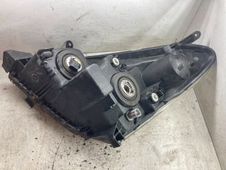 bontott TOYOTA COROLLA VERSO Jobb Fényszóró