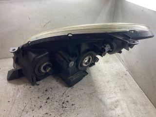 bontott TOYOTA COROLLA VERSO Jobb Fényszóró