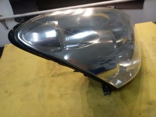 bontott TOYOTA COROLLA VERSO Jobb Fényszóró