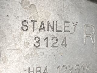 bontott TOYOTA COROLLA VERSO Jobb Fényszóró