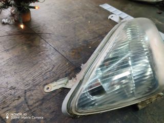 bontott TOYOTA COROLLA VERSO Jobb Fényszóró
