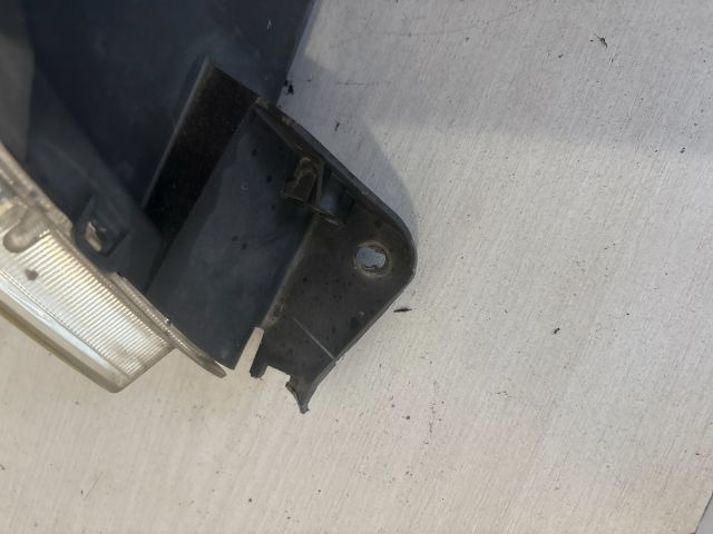 bontott TOYOTA COROLLA VERSO Jobb Fényszóró