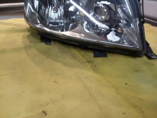 bontott TOYOTA COROLLA VERSO Jobb Fényszóró