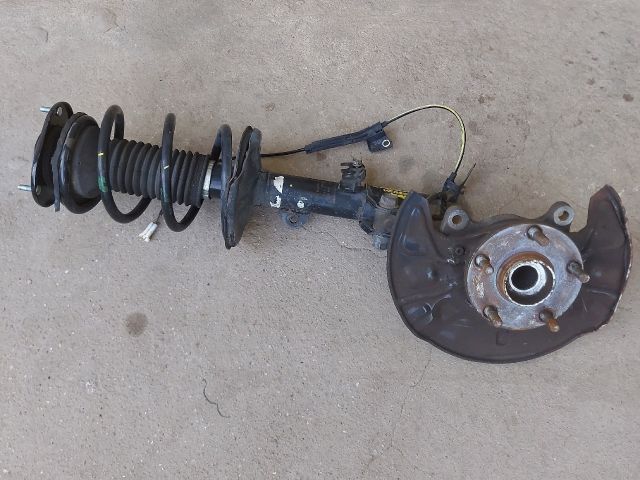 bontott TOYOTA COROLLA VERSO Jobb Gólyaláb Csonkállvánnyal