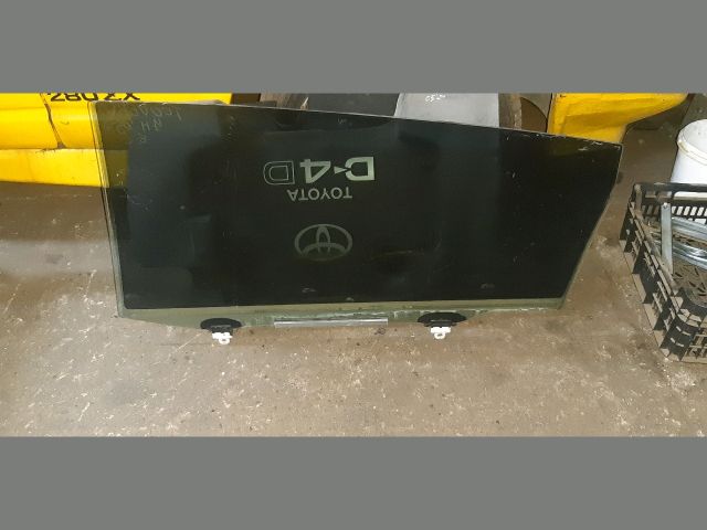 bontott TOYOTA COROLLA VERSO Jobb hátsó Ablak