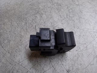 bontott TOYOTA COROLLA VERSO Jobb hátsó Ablakemelő Kapcsoló