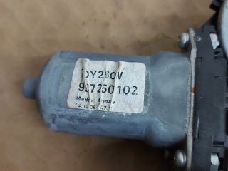 bontott TOYOTA COROLLA VERSO Jobb hátsó Ablakemelő Motor