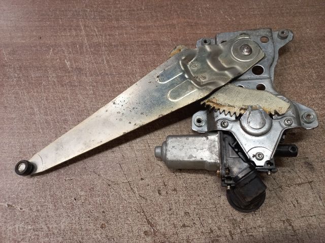 bontott TOYOTA COROLLA VERSO Jobb hátsó Ablakemelő Szerkezet (Elektromos)