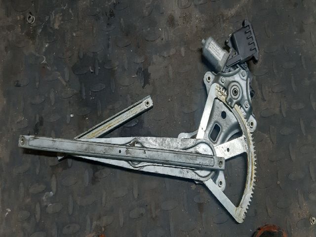 bontott TOYOTA COROLLA VERSO Jobb hátsó Ablakemelő Szerkezet (Elektromos)