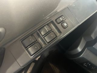 bontott TOYOTA COROLLA VERSO Jobb hátsó Ajtó Kárpit