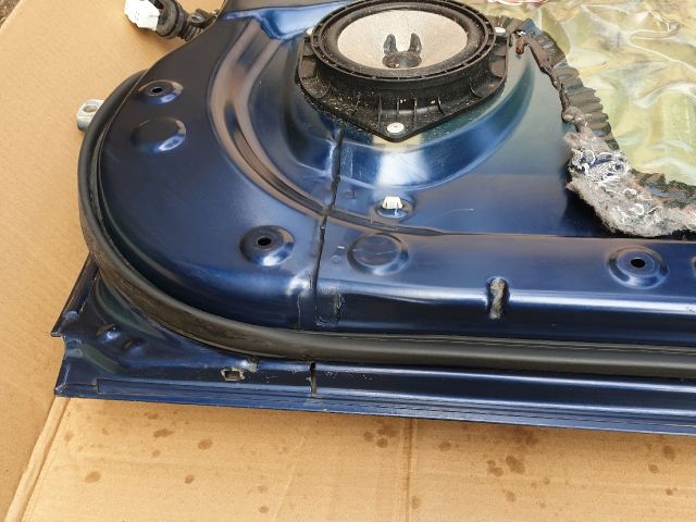 bontott TOYOTA COROLLA VERSO Jobb hátsó Ajtó (Részeivel)