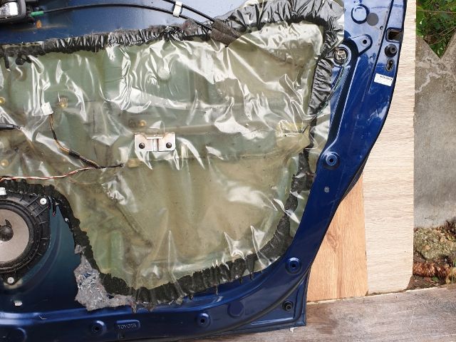 bontott TOYOTA COROLLA VERSO Jobb hátsó Ajtó (Részeivel)