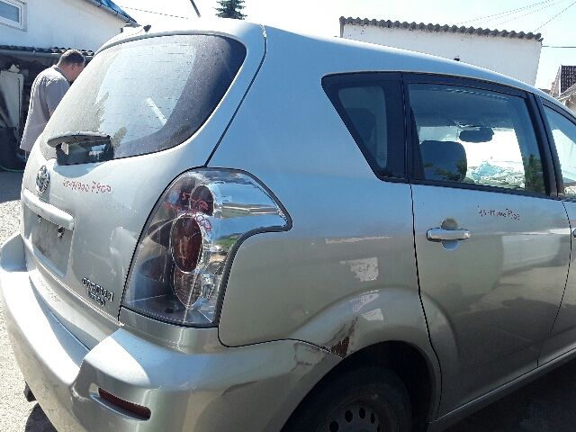 bontott TOYOTA COROLLA VERSO Jobb hátsó Külső Kilincs