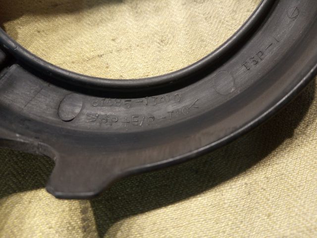 bontott TOYOTA COROLLA VERSO Jobb Ködfényszóró Lámpakeret