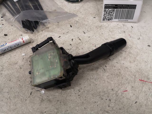 bontott TOYOTA COROLLA VERSO Jobb Kormánykapcsoló Ablaktörlő