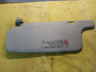 bontott TOYOTA COROLLA VERSO Jobb Napellenző