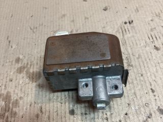 bontott TOYOTA COROLLA VERSO Kormányzár (Elektromos)