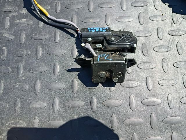 bontott TOYOTA COROLLA VERSO Központizár Motor Csomagtérajtó