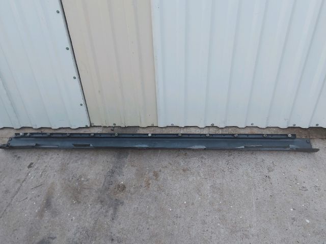 bontott TOYOTA COROLLA VERSO Küszöb Burkolat