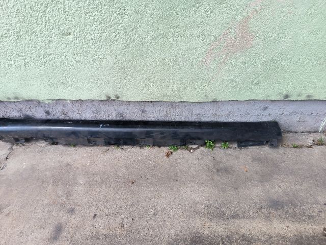 bontott TOYOTA COROLLA VERSO Küszöb Burkolat