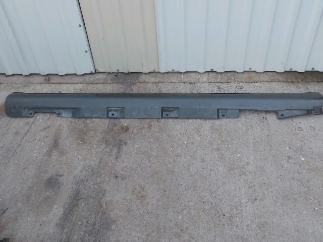 bontott TOYOTA COROLLA VERSO Küszöb Burkolat