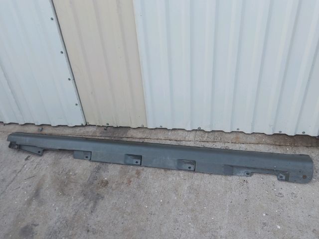 bontott TOYOTA COROLLA VERSO Küszöb Burkolat