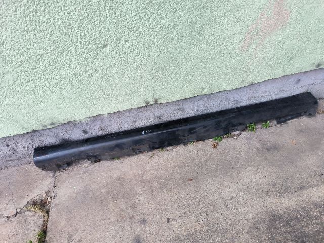 bontott TOYOTA COROLLA VERSO Küszöb Burkolat