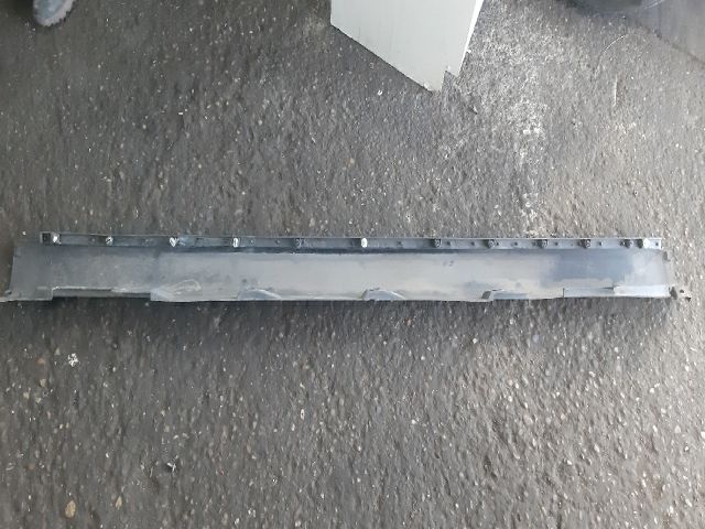 bontott TOYOTA COROLLA VERSO Küszöb Burkolat