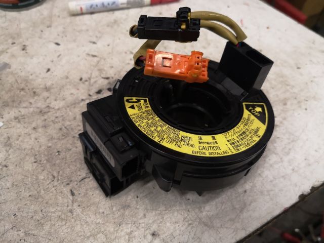 bontott TOYOTA COROLLA VERSO Légzsák Átvezető Szalagkábel