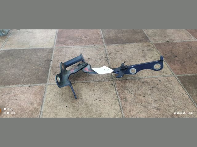 bontott TOYOTA COROLLA VERSO Motorháztető Jobb Zsanér